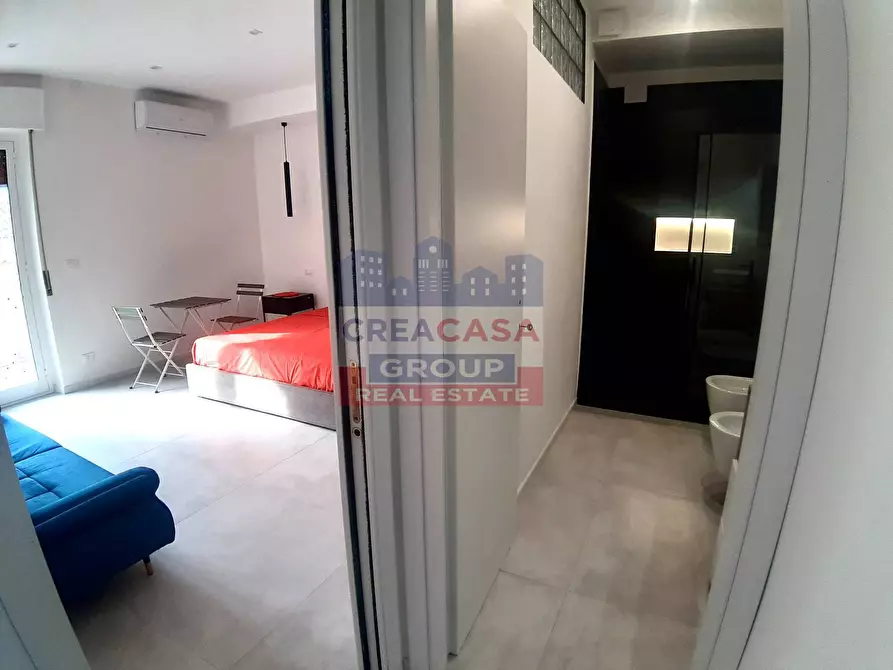 Immagine 15 di Appartamento in vendita  in via Vittorio Emanuele Terzo a Giardini-Naxos