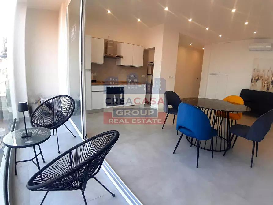 Immagine 10 di Appartamento in vendita  in via Vittorio Emanuele Terzo a Giardini-Naxos