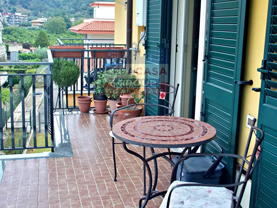 Immagine 4 di Appartamento in vendita  in via delle rose a Gaggi