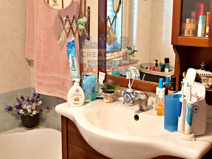 Immagine 8 di Appartamento in vendita  in via delle rose a Gaggi