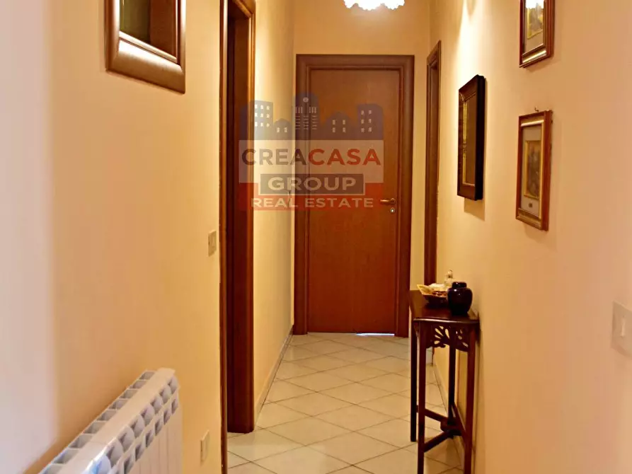 Immagine 15 di Appartamento in vendita  in via delle rose a Gaggi