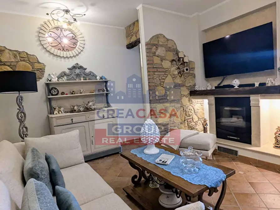 Immagine 8 di Appartamento in vendita  in Enrico Berlinguer a Gaggi