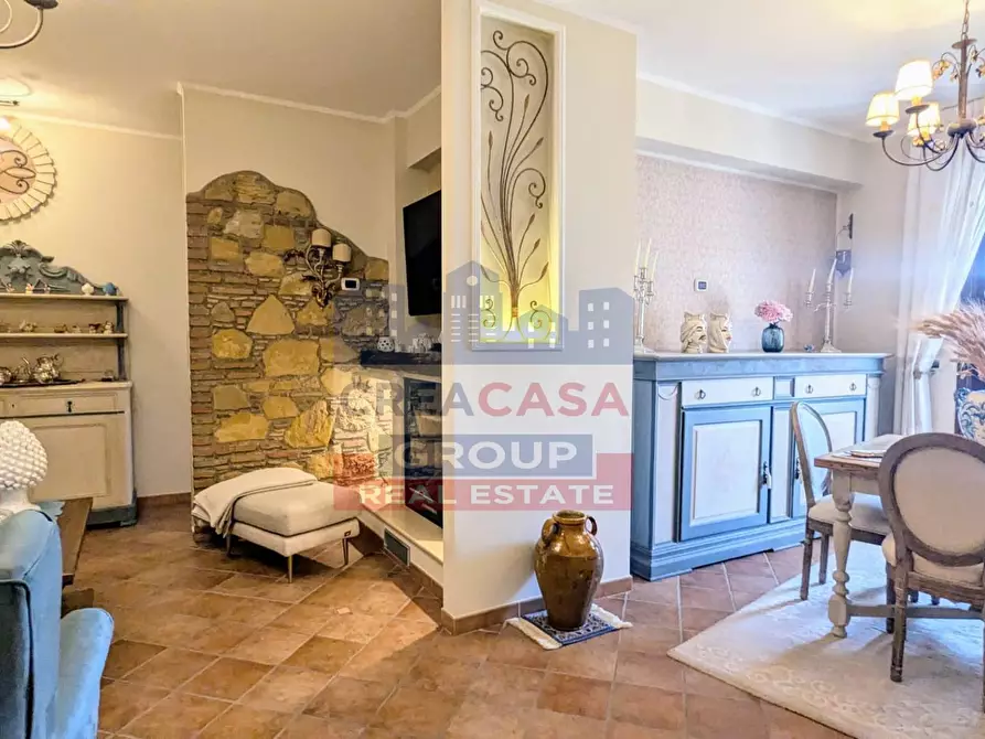 Immagine 9 di Appartamento in vendita  in Enrico Berlinguer a Gaggi