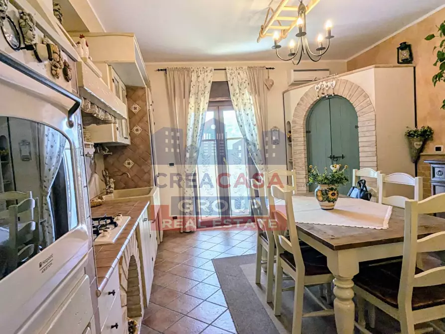 Immagine 20 di Appartamento in vendita  in Enrico Berlinguer a Gaggi