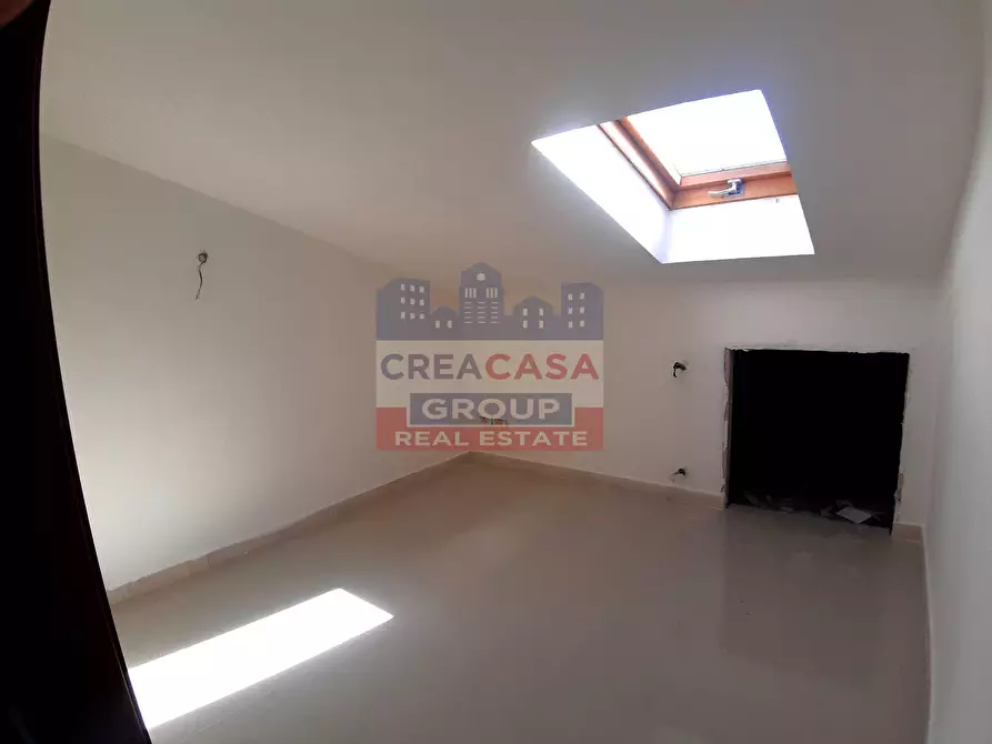 Immagine 30 di Appartamento in vendita  in Via Dionisio a Giardini-Naxos