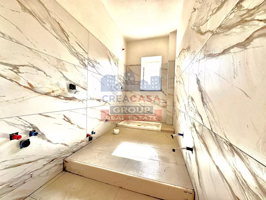 Immagine 8 di Appartamento in vendita  in via Erice a Giardini-Naxos