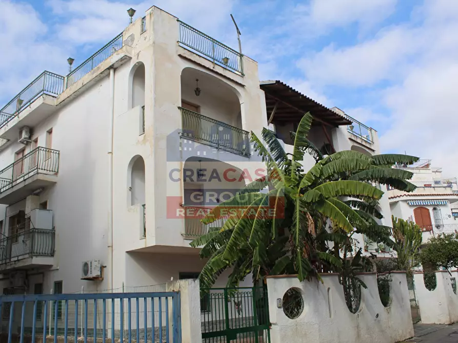 Immagine 4 di Appartamento in vendita  in via Teocle a Giardini-Naxos