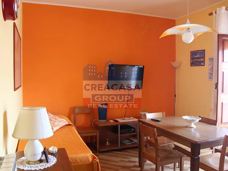 Immagine 17 di Appartamento in vendita  in via Teocle a Giardini-Naxos