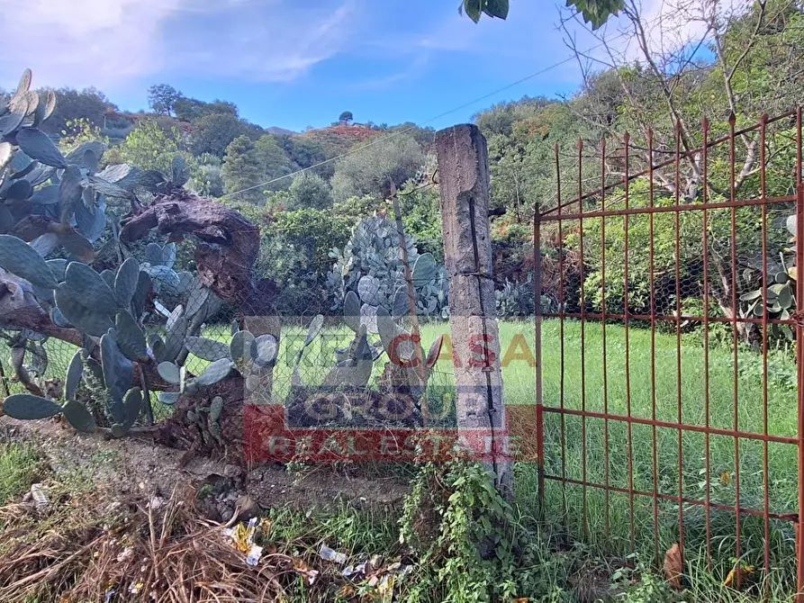 Immagine 1 di Terreno residenziale in vendita  a Graniti