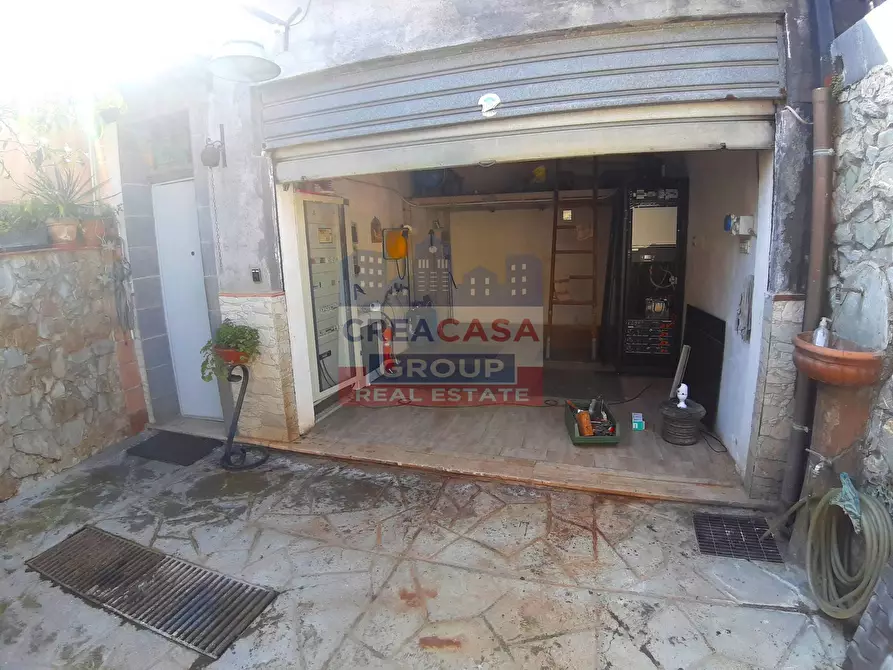 Immagine 20 di Casa semindipendente in vendita  in Via Consolare Valeria a Giardini-Naxos