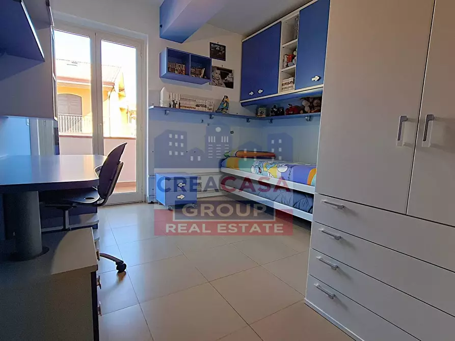 Immagine 10 di Appartamento in vendita  in Via Ischia a Giardini-Naxos