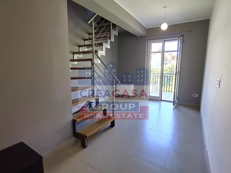 Immagine 5 di Appartamento in vendita  in Via Ischia a Giardini-Naxos