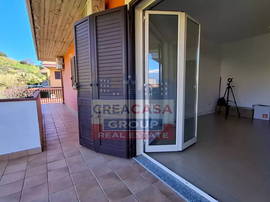 Immagine 7 di Appartamento in vendita  in Via Ischia a Giardini-Naxos