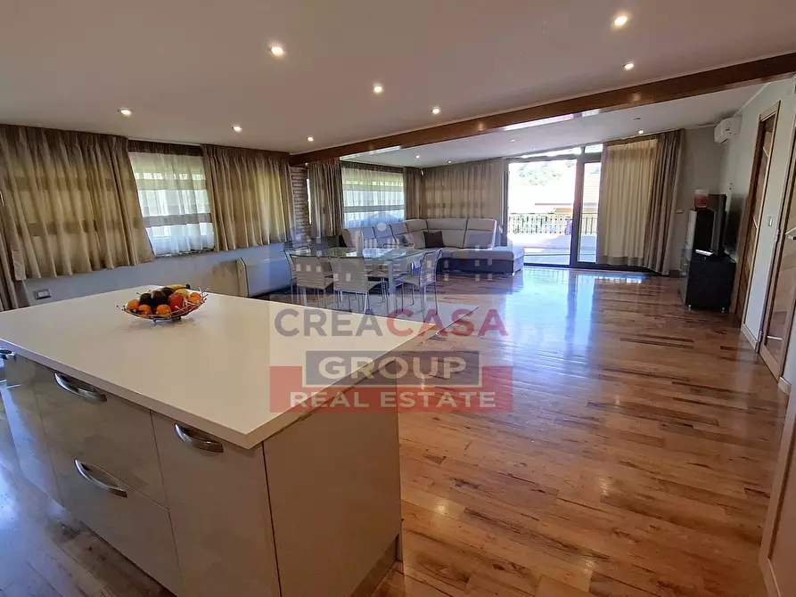 Immagine 17 di Appartamento in vendita  in Via Ischia a Giardini-Naxos