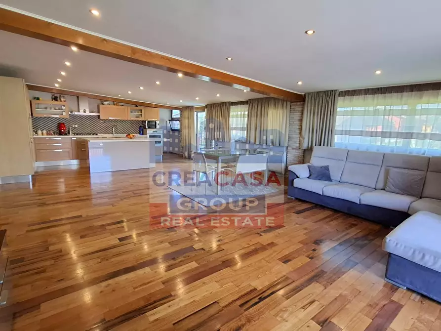 Immagine 1 di Appartamento in vendita  in Via Ischia a Giardini-Naxos