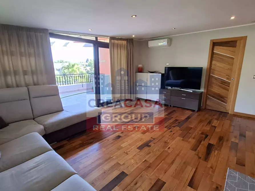 Immagine 23 di Appartamento in vendita  in Via Ischia a Giardini-Naxos