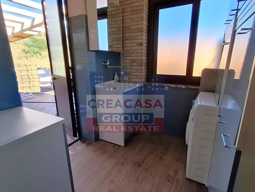 Immagine 30 di Appartamento in vendita  in Via Ischia a Giardini-Naxos