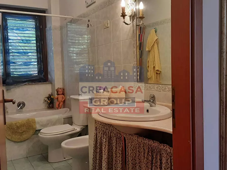 Immagine 11 di Appartamento in affitto  a Giardini-Naxos