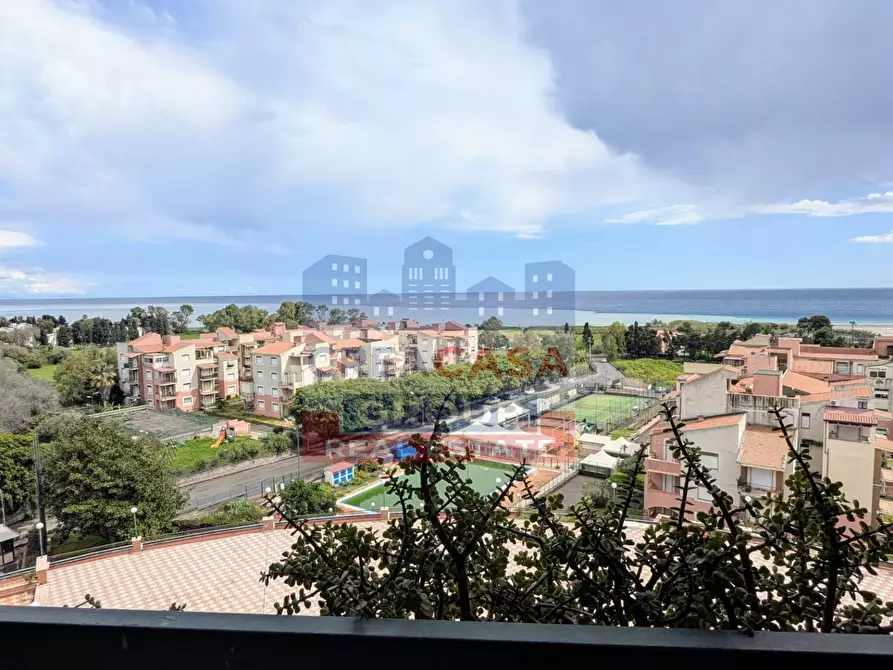 Immagine 5 di Appartamento in vendita  in via Pietre Nere a Giardini-Naxos