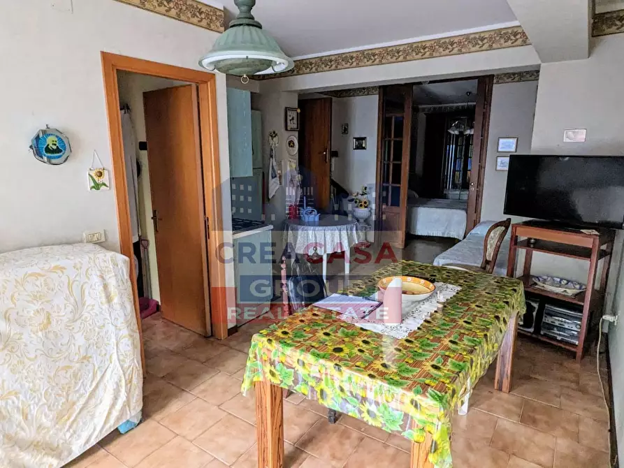 Immagine 6 di Appartamento in vendita  in Dalmazia a Giardini-Naxos