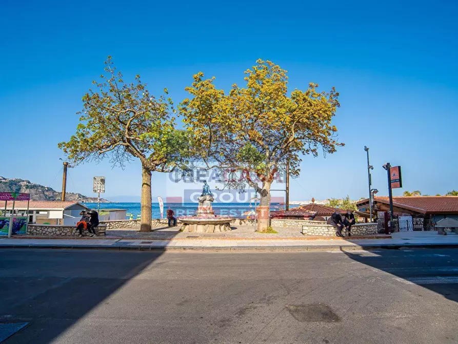 Immagine 1 di Appartamento in vendita  in Dalmazia a Giardini-Naxos