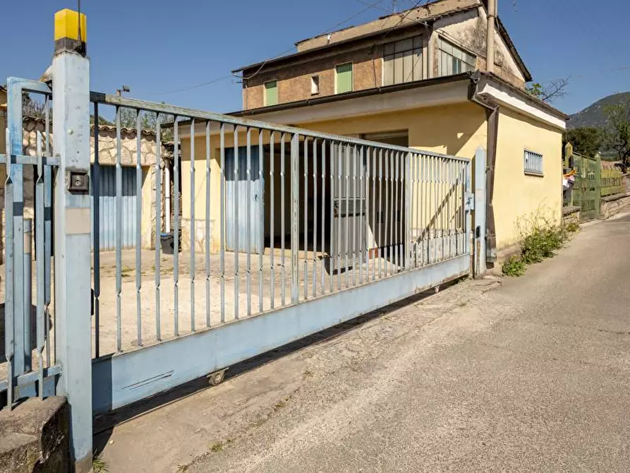 Immagine 24 di Appartamento in vendita  in Via dei Fonditori a Terni