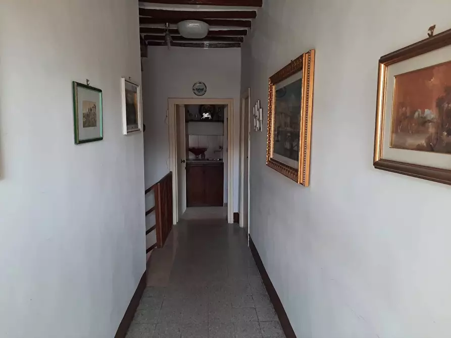 Immagine 13 di Appartamento in vendita  in Piazza della Porta Nova a Montecchio