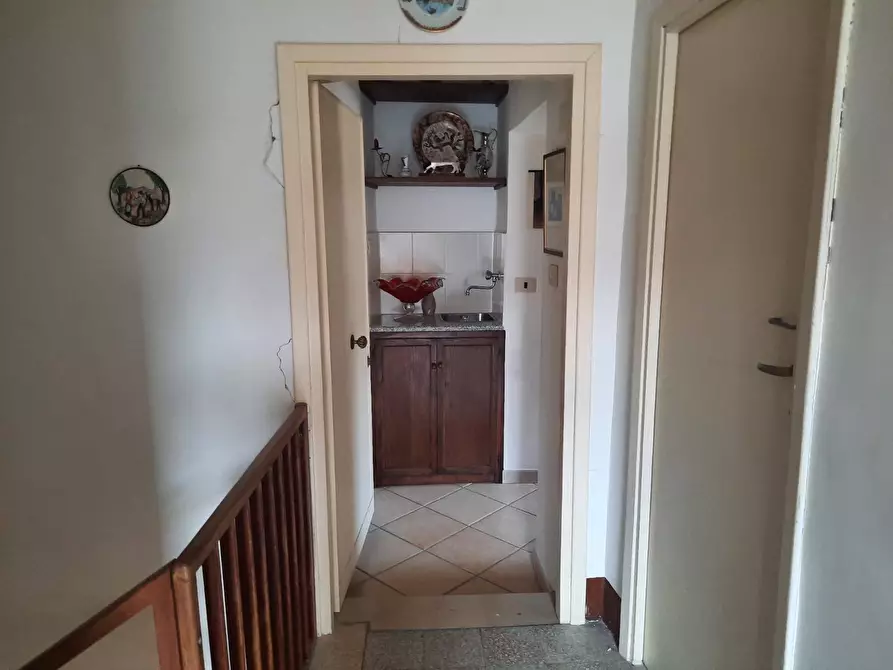 Immagine 15 di Appartamento in vendita  in Piazza della Porta Nova a Montecchio