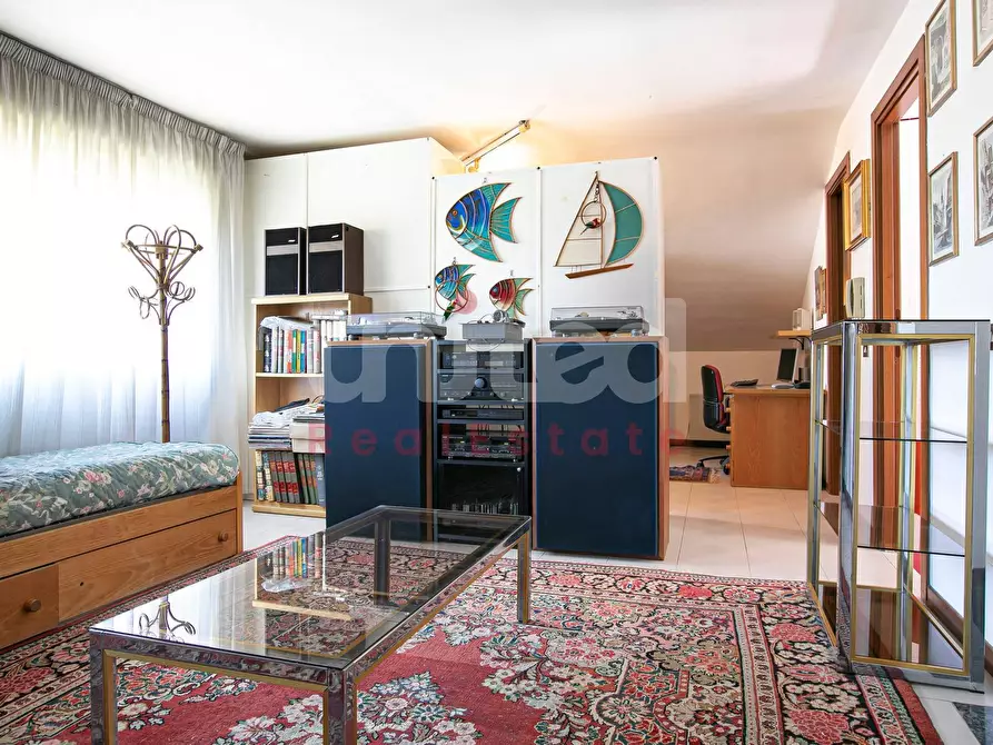 Immagine 25 di Villa in vendita  in via Alcmane a Roma