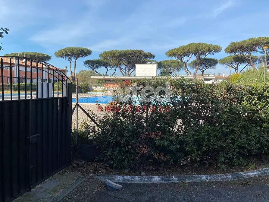 Immagine 27 di Villetta a schiera in vendita  in Viale Gorgia Di Leontini a Roma