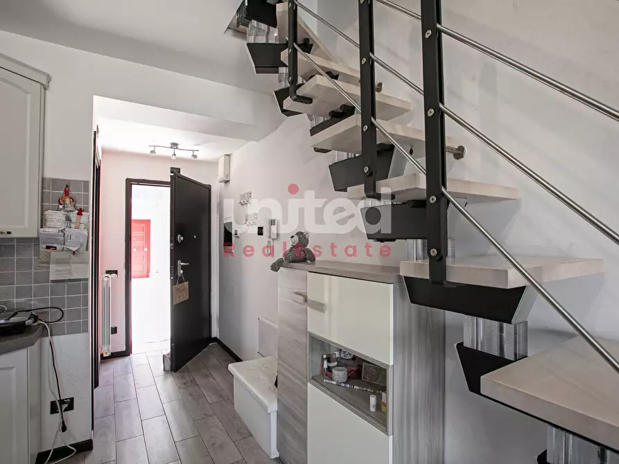 Immagine 7 di Appartamento in vendita  in via di macchia saponara a Roma