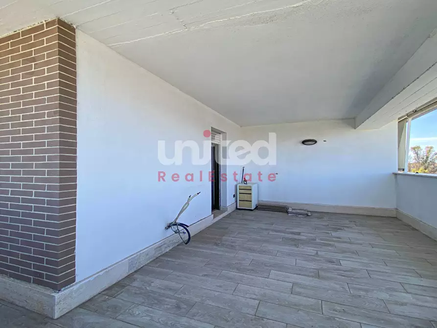 Immagine 21 di Appartamento in vendita  in via di macchia saponara a Roma