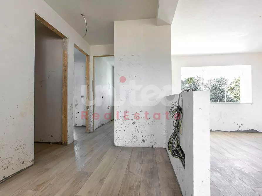 Immagine 22 di Villa in vendita  in Via Di Macchia Palocco a Roma
