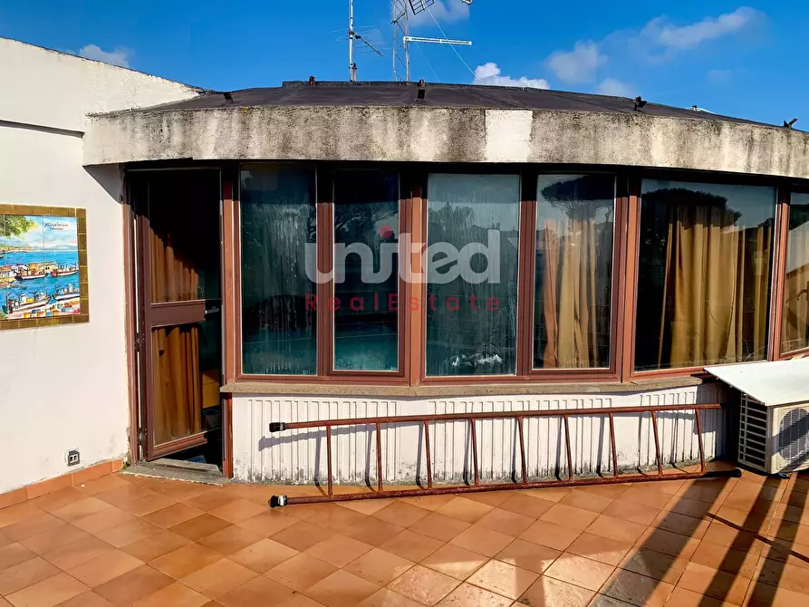 Immagine 13 di Villa in vendita  in via alcmane a Roma