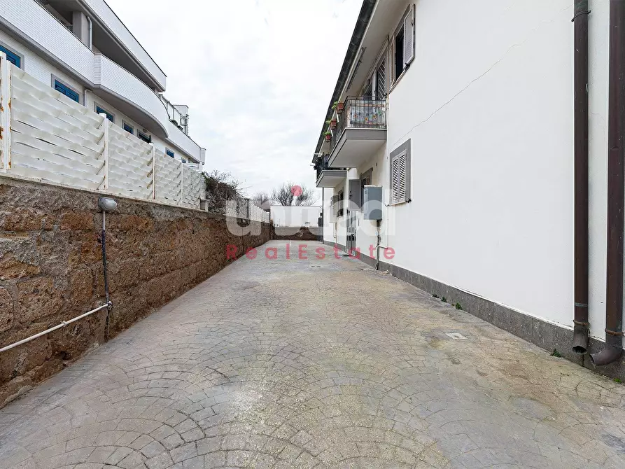 Immagine 22 di Appartamento in vendita  in Viale di Focene a Fiumicino