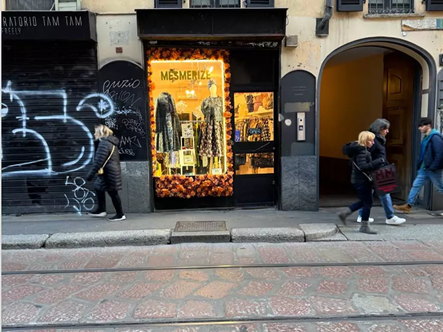 Immagine 6 di Negozio in affitto  in Corso Di Porta Ticinese a Milano