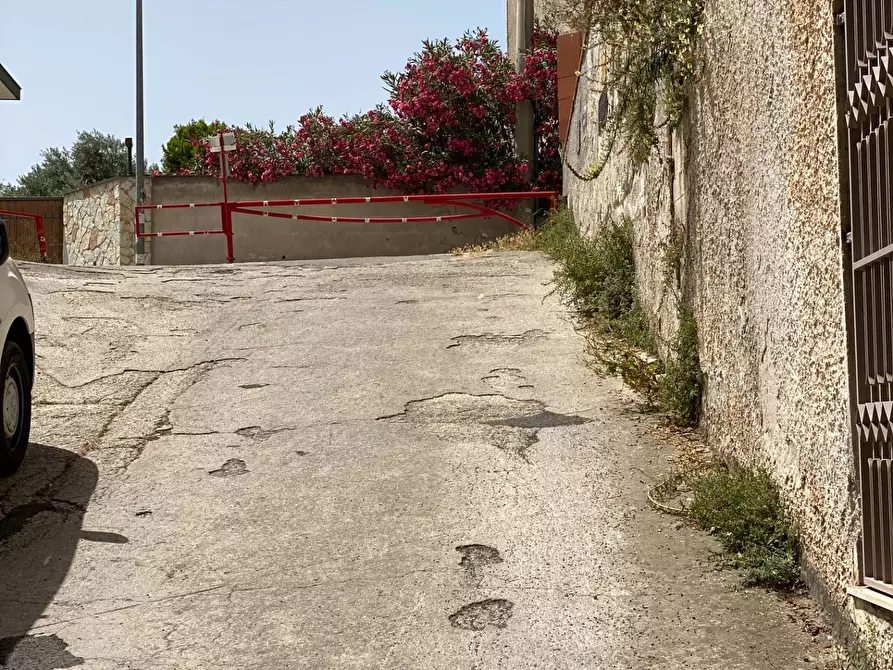 Immagine 5 di Magazzino in affitto  in Via Aurelio f. Di Bella a Palermo