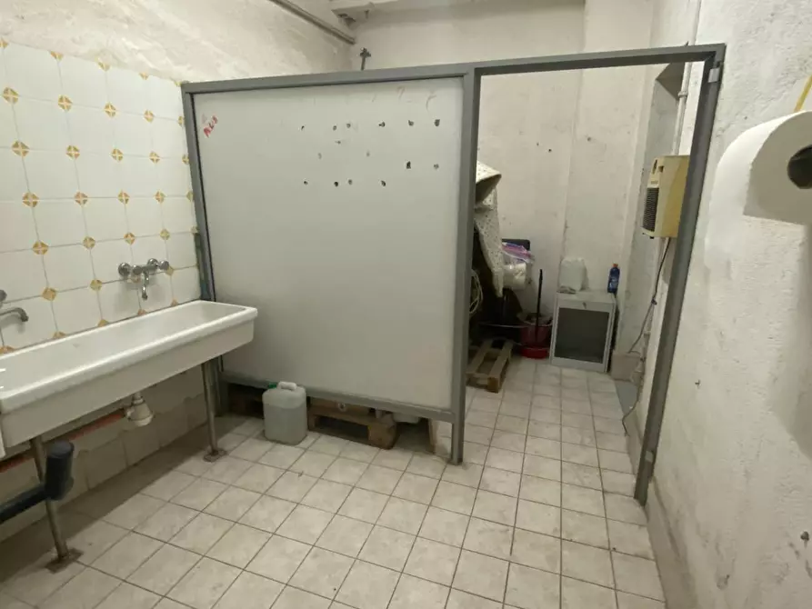 Immagine 17 di Magazzino in affitto  in Via Aurelio f. Di Bella a Palermo