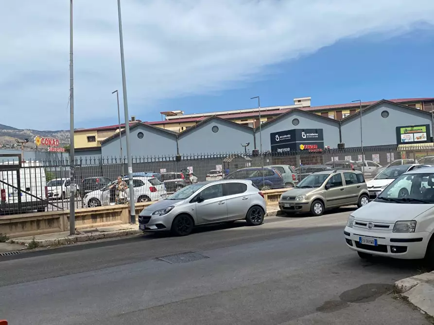 Immagine 3 di Ufficio in vendita  in Viale Regione Siciliana Nord ovest a Palermo