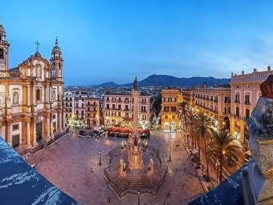 Immagine 4 di Negozio in affitto  in Piazza San Giacomo La Marina a Palermo