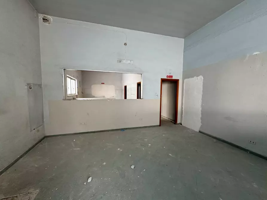 Immagine 7 di Ufficio in vendita  in Via Perpignano a Palermo