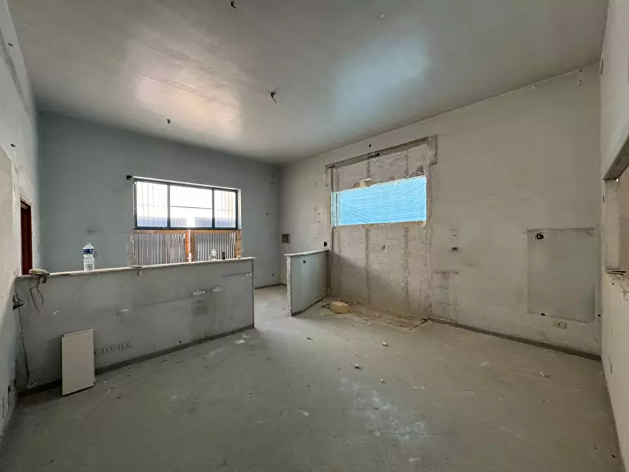 Immagine 11 di Ufficio in vendita  in Via Perpignano a Palermo