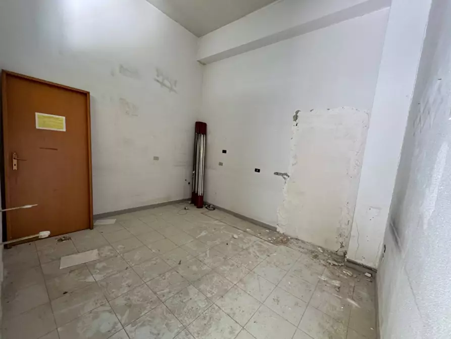 Immagine 16 di Ufficio in vendita  in Via Perpignano a Palermo