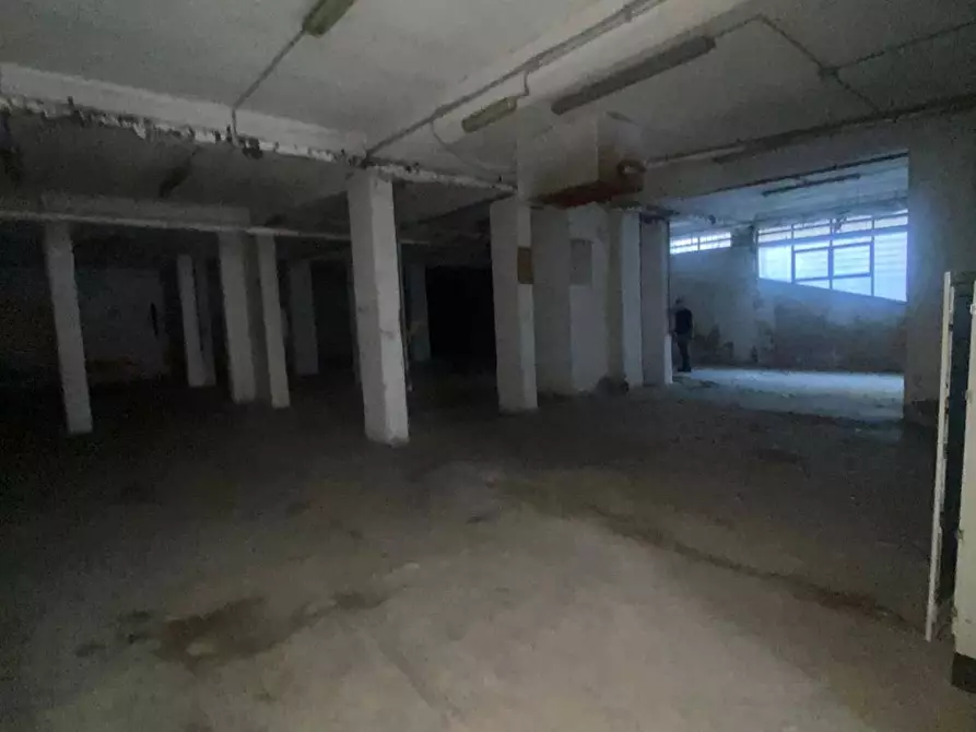 Immagine 15 di Magazzino in affitto  in Via Aurelio f. Di Bella a Palermo