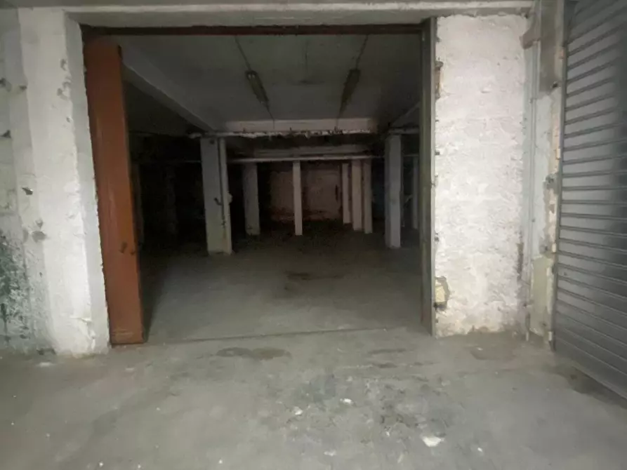 Immagine 16 di Magazzino in affitto  in Via Aurelio f. Di Bella a Palermo