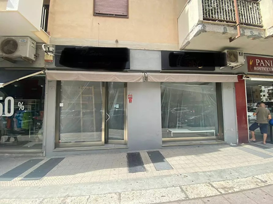 Immagine 1 di Attività commerciale in affitto  in Via Don Orione a Palermo