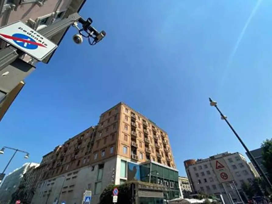 Immagine 4 di Negozio in affitto  in Corso Como a Milano