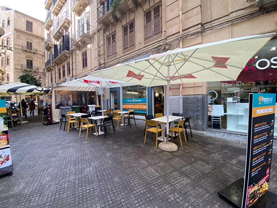 Immagine 3 di Attività commerciale in affitto  in Piazzetta Francesco Bagnasco a Palermo