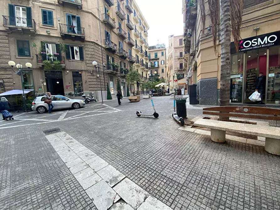 Immagine 8 di Attività commerciale in affitto  in Piazzetta Francesco Bagnasco a Palermo