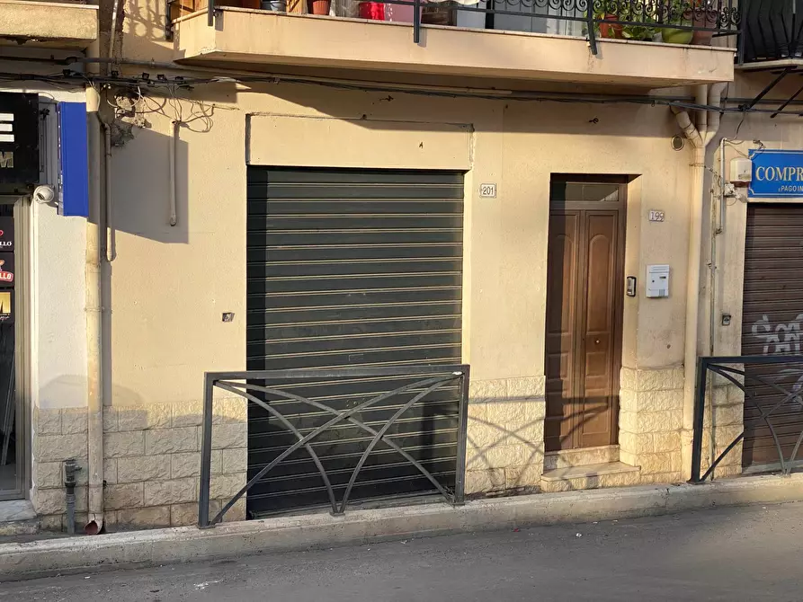 Immagine 3 di Negozio in affitto  in Via Buonriposo a Palermo